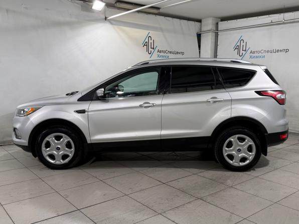 Ford Kuga II Рестайлинг с пробегом 2017 года, цена 1 799 800 рублей, 77000 км, внедорожник, Автокод Объявления