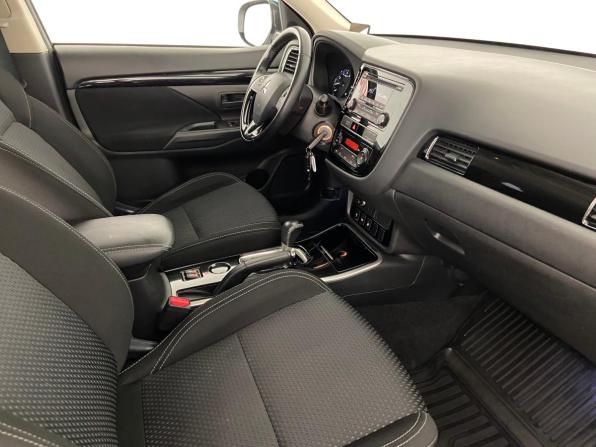 Mitsubishi Outlander III Рестайлинг 3 с пробегом 2019 года, цена 1 925 000 рублей, 155000 км, внедорожник, Автокод Объявления