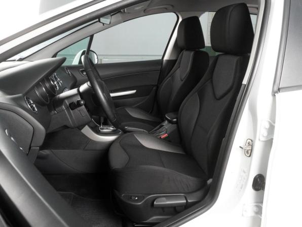 Peugeot 308 I Рестайлинг с пробегом 2012 года, цена 650 000 рублей, 131069 км, хэтчбек, Автокод Объявления
