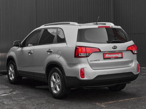 Kia Sorento II Рестайлинг с пробегом 2019 года, цена 2 230 000 рублей, 101286 км, внедорожник, Автокод Объявления