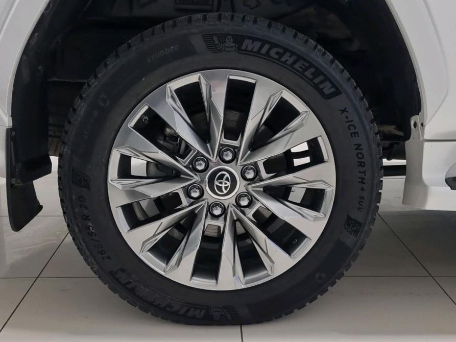 Toyota Land Cruiser 300 Series Омск  - изображение 10
