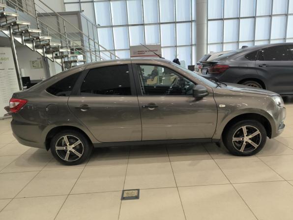 Lada (ВАЗ) Granta I Рестайлинг с пробегом 2018 года, цена 380 000 рублей, 234540 км, хэтчбек, Автокод Объявления