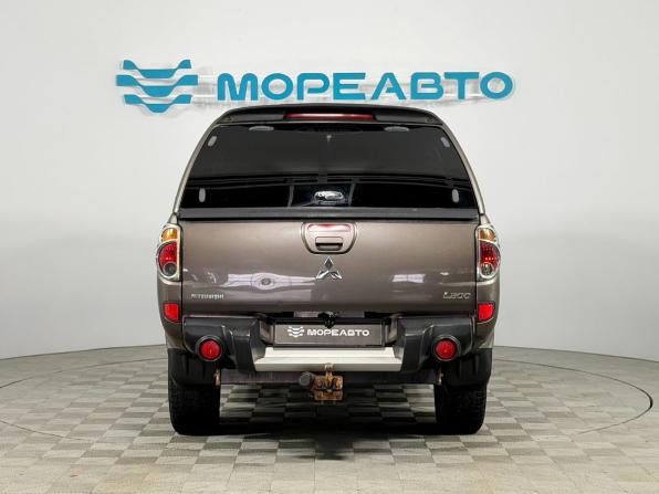 Mitsubishi L200 IV с пробегом 2013 года, цена 1 350 000 рублей, 297000 км, пикап, Автокод Объявления