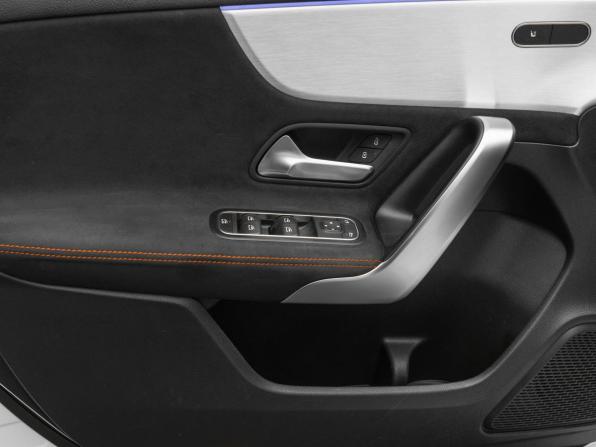 Mercedes-Benz A-Класс IV (W177) с пробегом 2020 года, цена 2 290 000 рублей, 105786 км, хэтчбек, Автокод Объявления