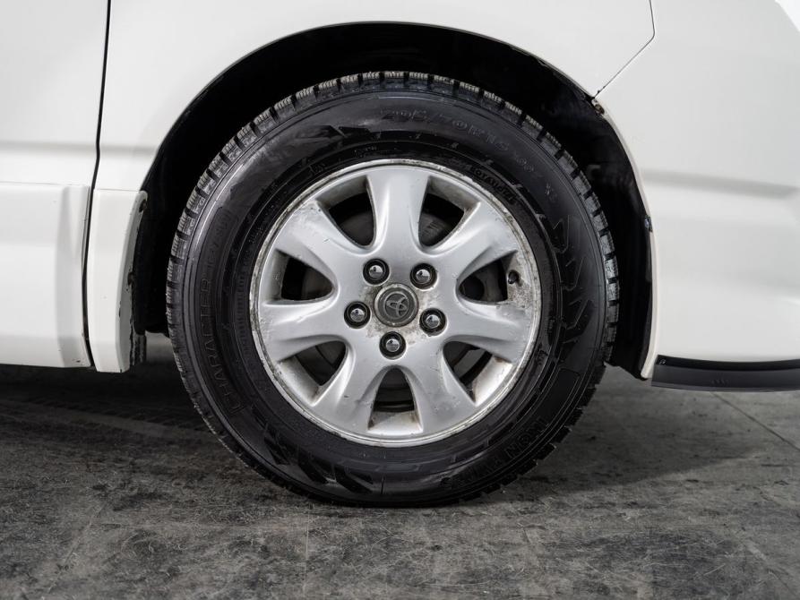 Toyota Voxy I (R60) Иркутск  - изображение 18