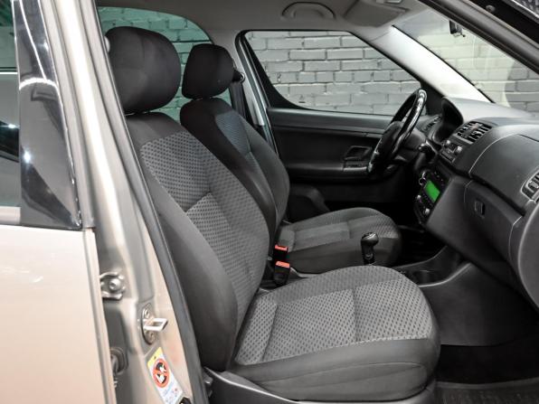 Skoda Roomster I Рестайлинг с пробегом 2012 года, цена 680 000 рублей, 154376 км, минивэн, Автокод Объявления