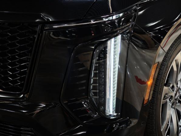 Cadillac Escalade V Рестайлинг с пробегом 2025 года, цена 20 600 000 рублей, 430 км, внедорожник, Автокод Объявления