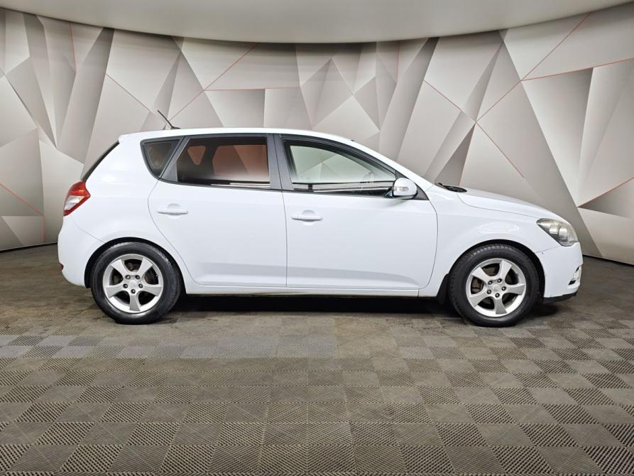 Kia Ceed I Рестайлинг Москва  - изображение 6