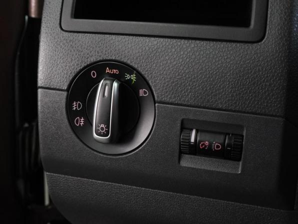 Volkswagen Caravelle T5 Рестайлинг с пробегом 2014 года, цена 2 099 000 рублей, 256104 км, минивэн, Автокод Объявления