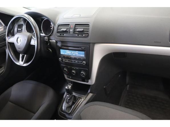 Skoda Yeti I Рестайлинг с пробегом 2015 года, цена 1 174 800 рублей, 104413 км, внедорожник, Автокод Объявления