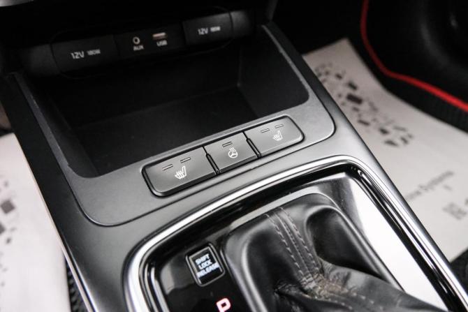 Kia Rio IV с пробегом 2017 года, цена 1 399 000 рублей, 97083 км, седан, Автокод Объявления