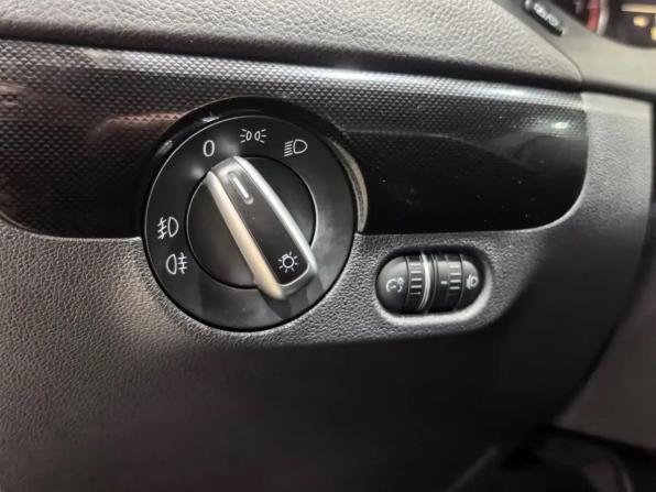 Volkswagen Jetta VI с пробегом 2013 года, цена 980 000 рублей, 166431 км, седан, Автокод Объявления