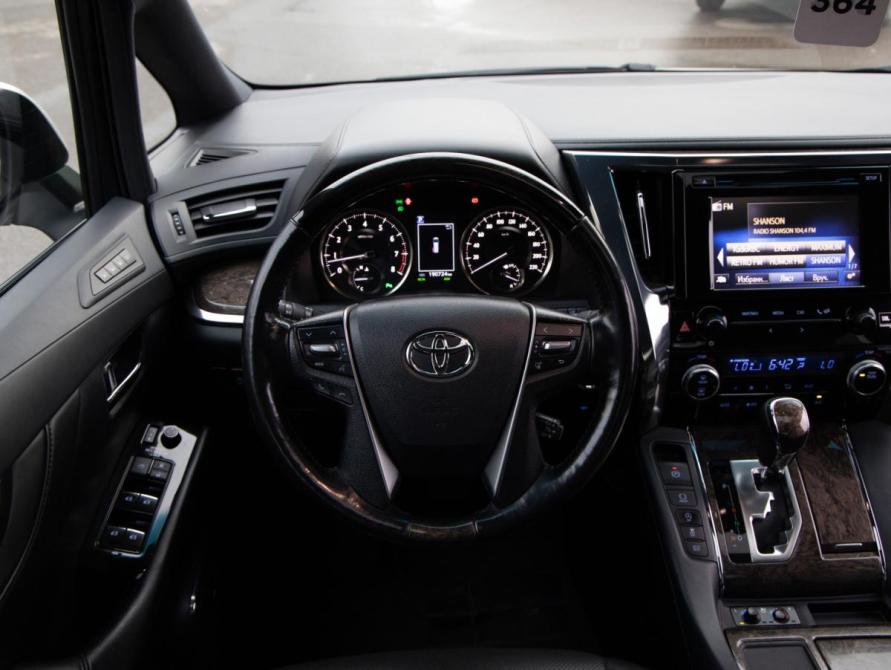 Toyota Alphard III Рестайлинг Санкт-Петербург  - изображение 17