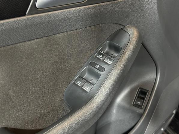 Volkswagen Jetta VI с пробегом 2013 года, цена 880 000 рублей, 232161 км, седан, Автокод Объявления