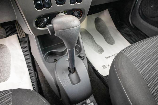 Renault Logan I Рестайлинг с пробегом 2011 года, цена 599 000 рублей, 150000 км, седан, Автокод Объявления
