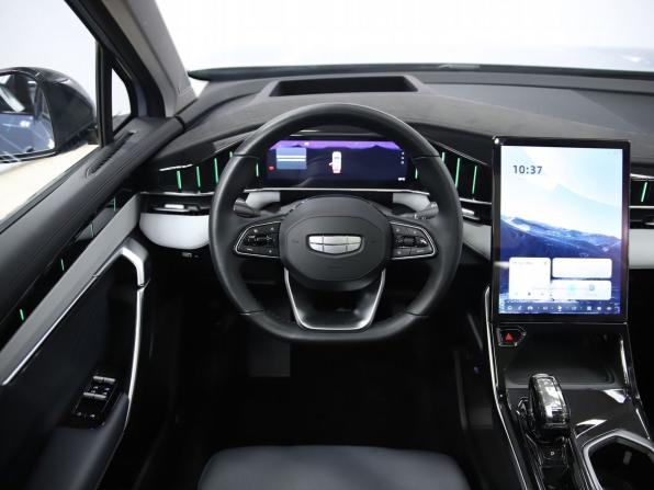 Geely Atlas II с пробегом 2024 года, цена 2 890 000 рублей, 19309 км, внедорожник, Автокод Объявления