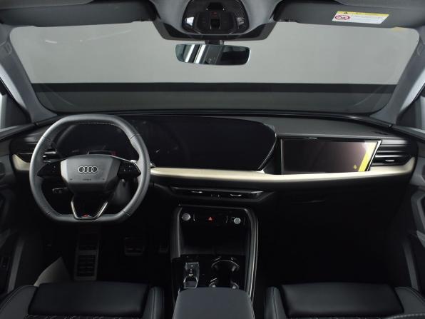 Audi Q5 III с пробегом 2026 года, цена 6 299 995 рублей, 32 км, внедорожник, Автокод Объявления