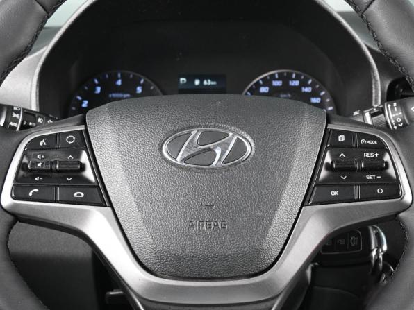 Hyundai Solaris II Рестайлинг с пробегом 2021 года, цена 1 629 000 рублей, 58488 км, седан, Автокод Объявления