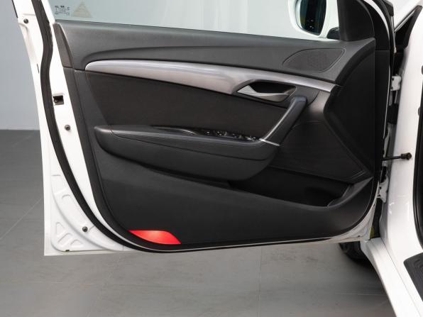 Hyundai i40 I с пробегом 2015 года, цена 1 325 000 рублей, 106390 км, седан, Автокод Объявления