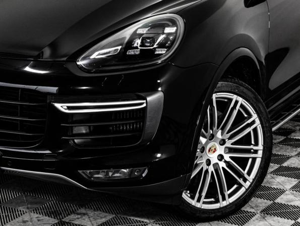 Porsche Cayenne II Рестайлинг (958) с пробегом 2015 года, цена 3 699 000 рублей, 242948 км, внедорожник, Автокод Объявления