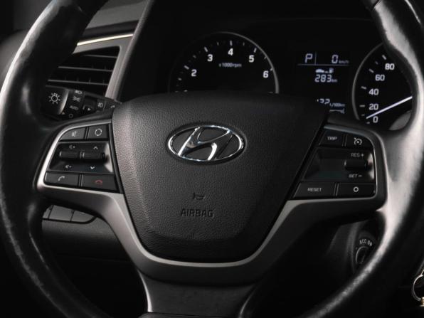Hyundai Elantra VI (AD) с пробегом 2017 года, цена 1 339 000 рублей, 169252 км, седан, Автокод Объявления