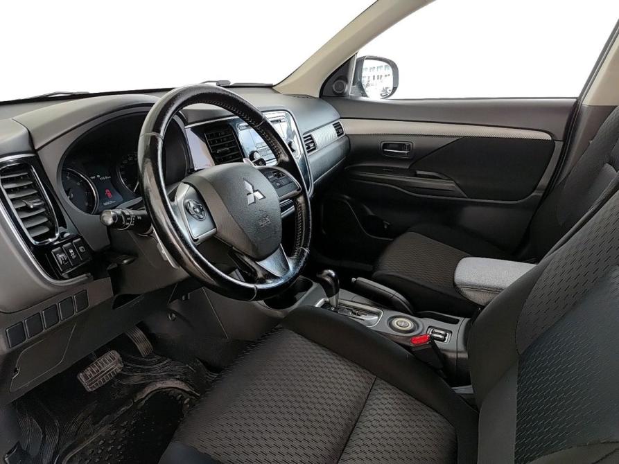 Mitsubishi Outlander III Рестайлинг Петрозаводск  - изображение 16