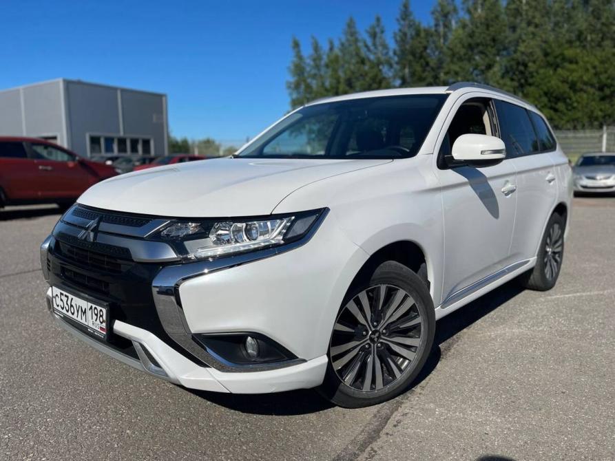 Mitsubishi Outlander III Рестайлинг 3 Санкт-Петербург  - изображение 1