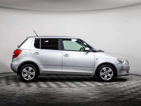 Skoda Fabia II Рестайлинг с пробегом 2011 года, цена 599 000 рублей, 156408 км, хэтчбек, Автокод Объявления
