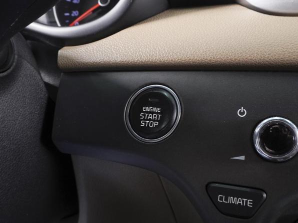 Kia Sportage IV Рестайлинг с пробегом 2019 года, цена 2 420 000 рублей, 114807 км, внедорожник, Автокод Объявления