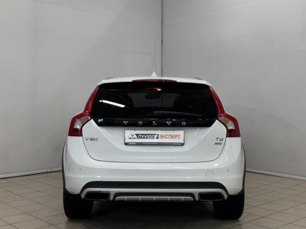 Volvo V60 Cross Country I с пробегом 2018 года, цена 2 299 000 рублей, 80563 км, универсал, Автокод Объявления