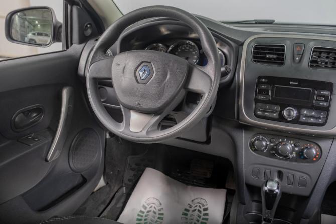 Renault Logan II с пробегом 2017 года, цена 1 029 000 рублей, 55000 км, седан, Автокод Объявления