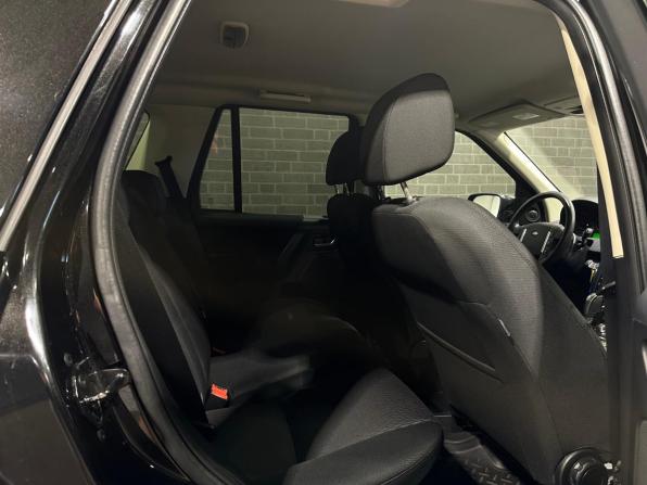 Land Rover Freelander II Рестайлинг с пробегом 2011 года, цена 1 400 000 рублей, 228041 км, внедорожник, Автокод Объявления