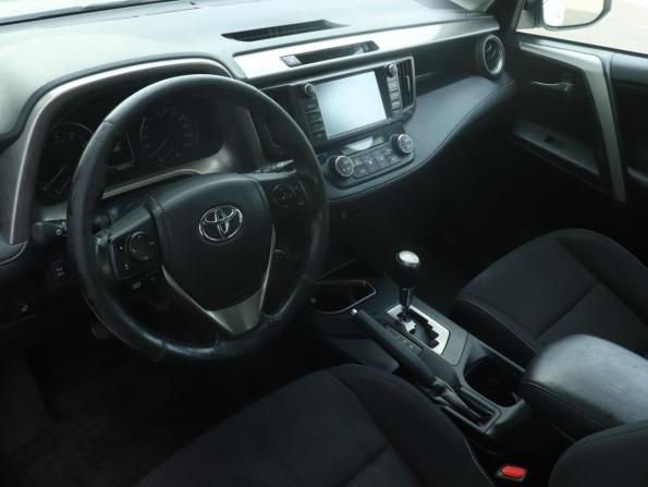Toyota RAV4 IV (XA40) Рестайлинг с пробегом 2016 года, цена 2 021 000 рублей, 180950 км, внедорожник, Автокод Объявления