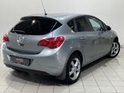 Opel Astra J Курск  - изображение 22