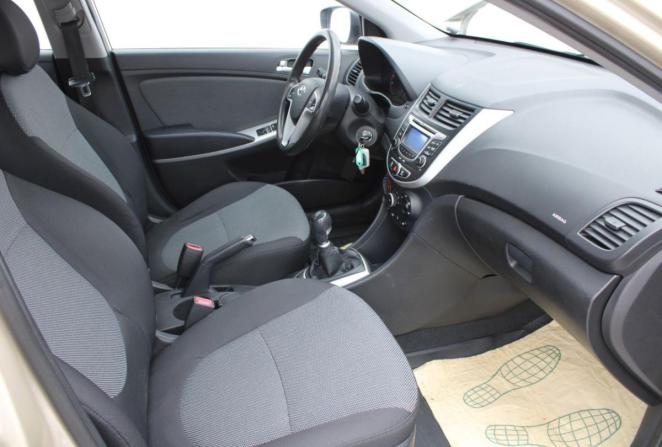 Hyundai Solaris I с пробегом 2012 года, цена 740 000 рублей, 208968 км, хэтчбек, Автокод Объявления