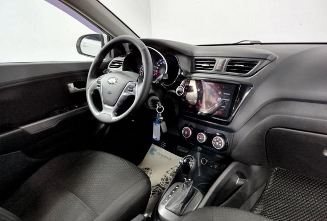 Kia Rio III Рестайлинг с пробегом 2016 года, цена 1 079 000 рублей, 203976 км, хэтчбек, Автокод Объявления