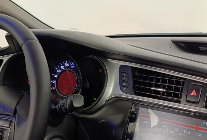 Kia Ceed II Рестайлинг с пробегом 2016 года, цена 1 075 000 рублей, 181000 км, хэтчбек, Автокод Объявления