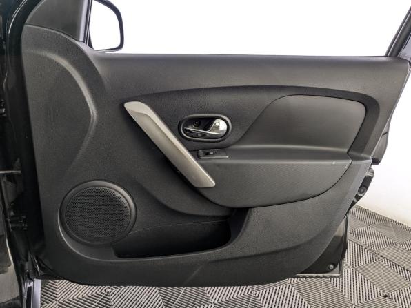 Renault Sandero II Рестайлинг с пробегом 2019 года, цена 1 150 000 рублей, 143318 км, хэтчбек, Автокод Объявления