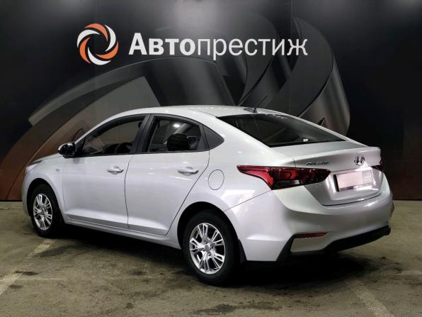 Hyundai Solaris II с пробегом 2018 года, цена 1 285 000 рублей, 50300 км, седан, Автокод Объявления