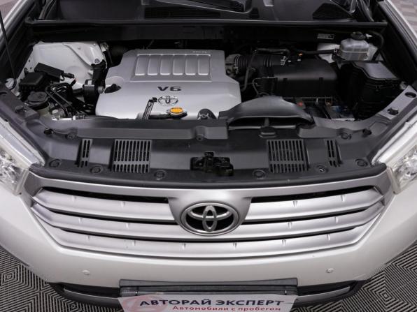 Toyota Highlander II (XU40) Рестайлинг с пробегом 2013 года, цена 1 844 000 рублей, 238000 км, внедорожник, Автокод Объявления