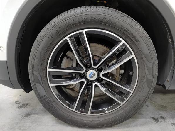 Volkswagen Tiguan II с пробегом 2018 года, цена 2 384 000 рублей, 136283 км, внедорожник, Автокод Объявления
