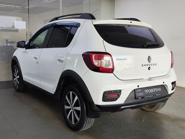 Renault Sandero II Рестайлинг с пробегом 2018 года, цена 1 299 000 рублей, 90000 км, хэтчбек, Автокод Объявления