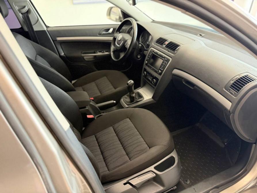 Skoda Octavia II (A5) Рестайлинг Ярославль  - изображение 7