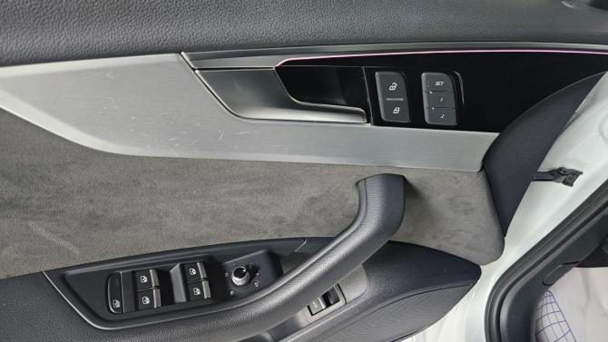 Audi A4 V (B9) Рестайлинг с пробегом 2020 года, цена 3 390 000 рублей, 48930 км, седан, Автокод Объявления