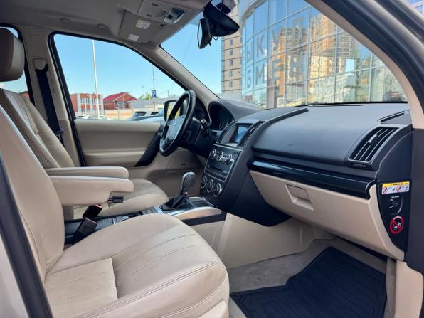 Land Rover Freelander II Рестайлинг 2 с пробегом 2014 года, цена 2 090 000 рублей, 142119 км, внедорожник, Автокод Объявления