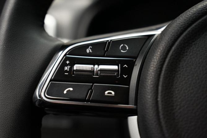 Kia Sportage IV Рестайлинг с пробегом 2019 года, цена 2 355 000 рублей, 120000 км, внедорожник, Автокод Объявления