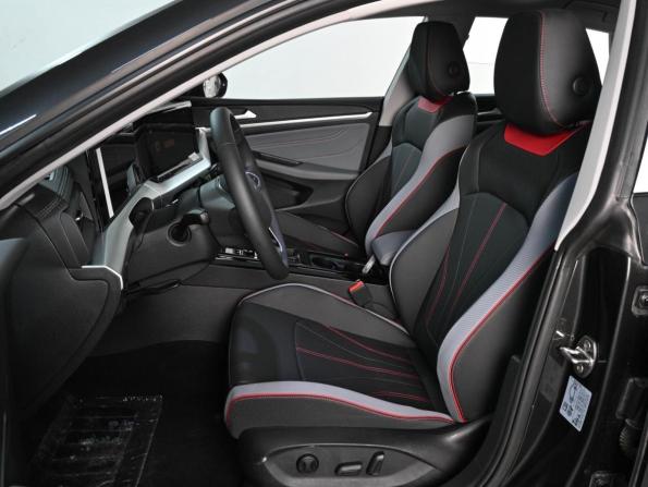 Volkswagen Lamando II с пробегом 2025 года, цена 3 549 000 рублей, 134 км, лифтбек, Автокод Объявления
