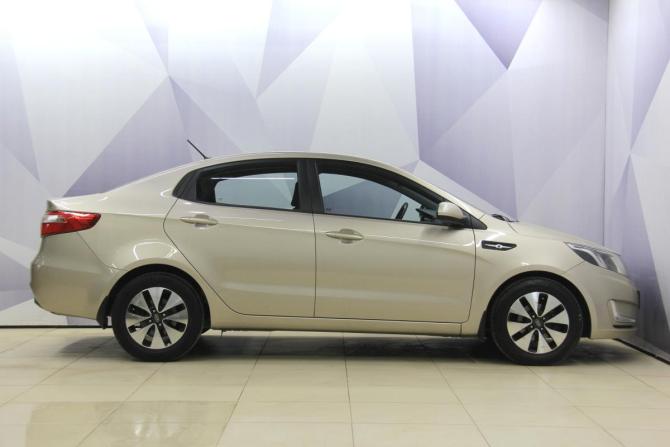 Kia Rio III с пробегом 2013 года, цена 845 000 рублей, 240000 км, седан, Автокод Объявления