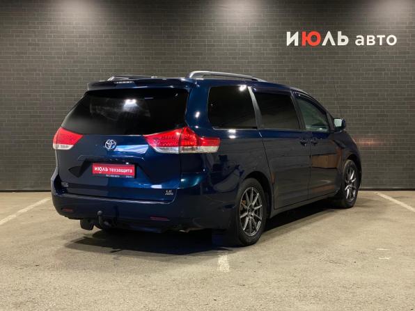 Toyota Sienna III с пробегом 2011 года, цена 1 990 000 рублей, 185704 км, минивэн, Автокод Объявления