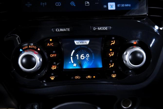 Nissan Juke I с пробегом 2012 года, цена 899 000 рублей, 186565 км, внедорожник, Автокод Объявления